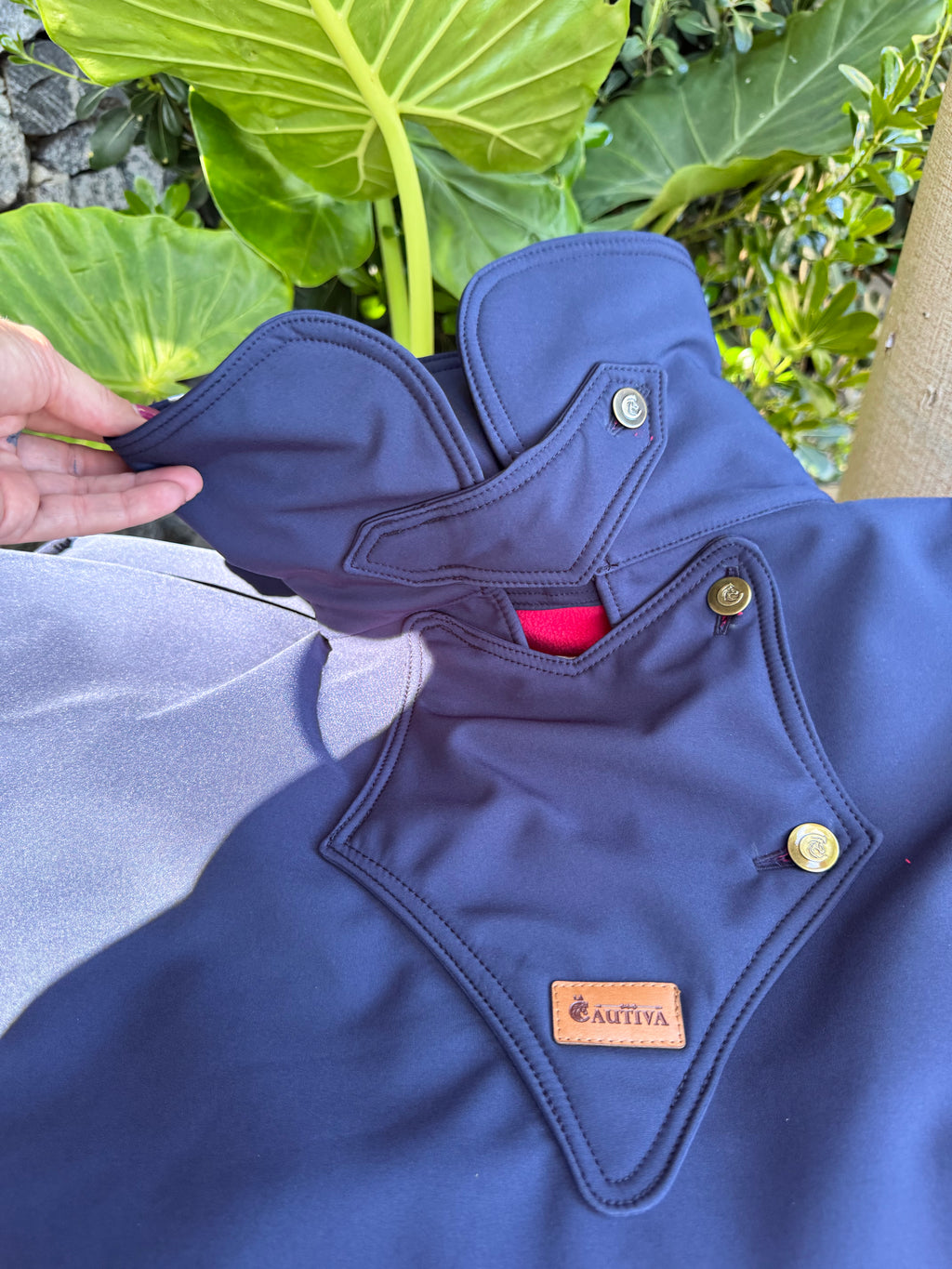 Poncho de Neopreno Unisex - Estilo Moderno y Protección Superior