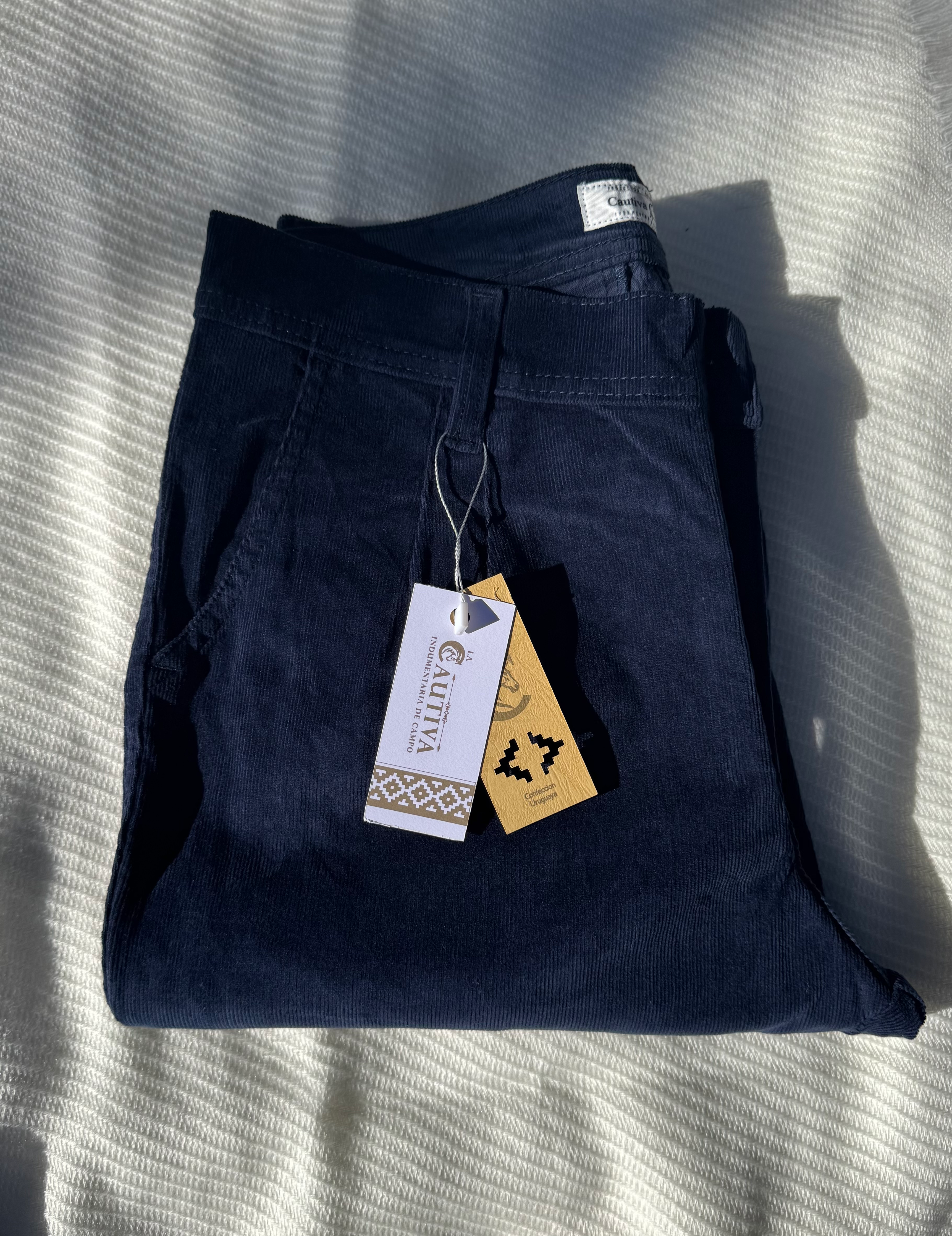 Bombacha de Pana Unisex - Estilo Clásico y Confort para Todos