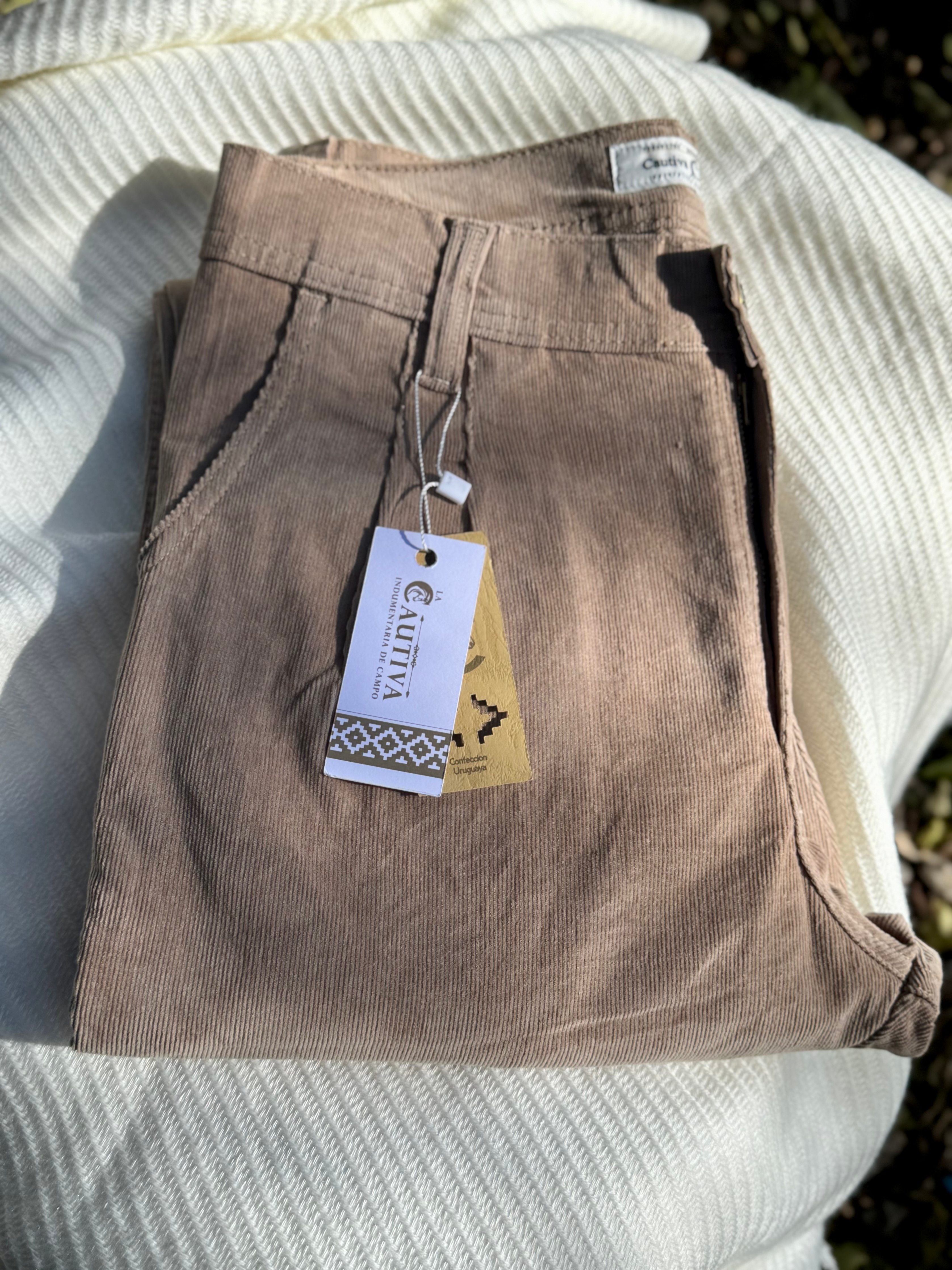 Bombacha de Pana Unisex - Estilo Clásico y Confort para Todos
