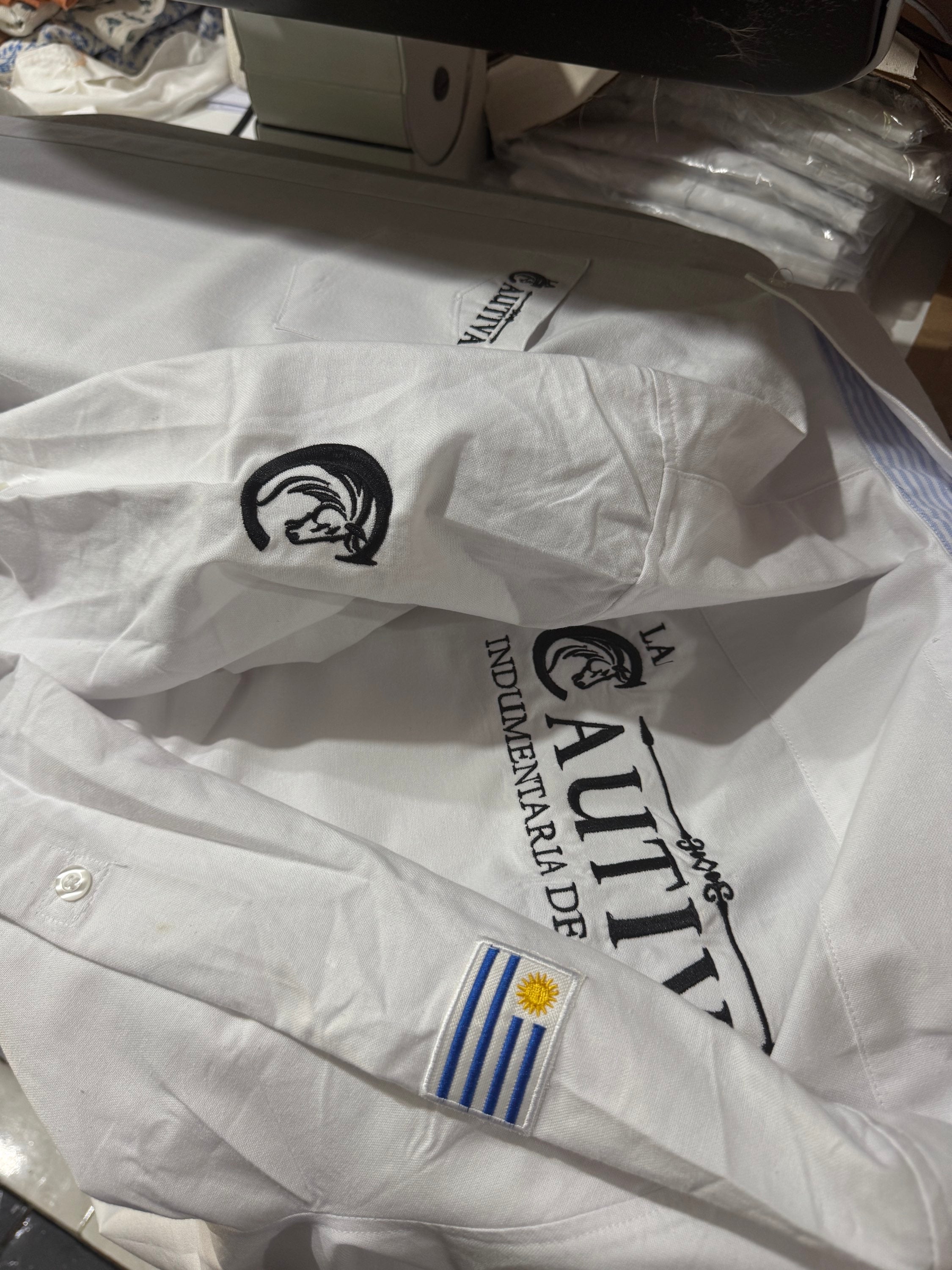 Camisa Cautiva
