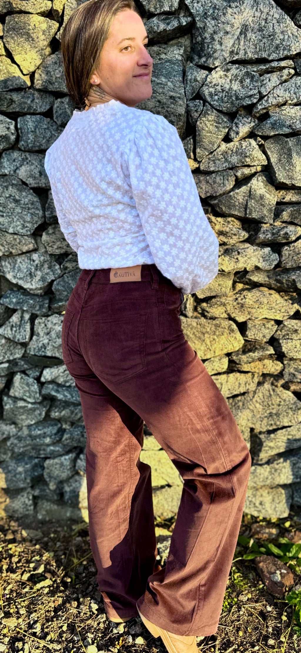 Pantalon Quebracho wide leg de La Cautiva- Estilo y comodidad. Elastizados