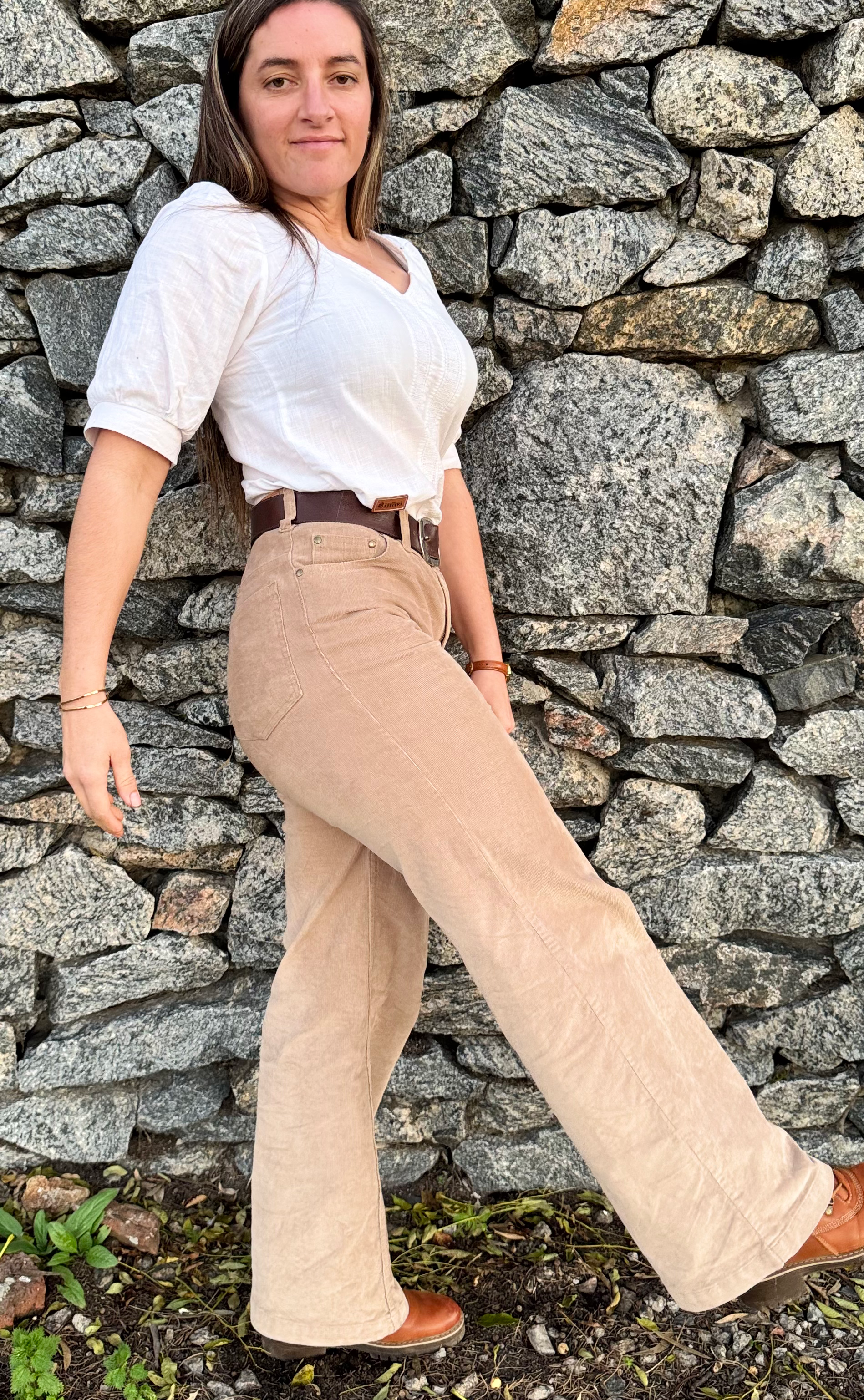 Pantalon Quebracho wide leg de La Cautiva- Estilo y comodidad. Elastizados