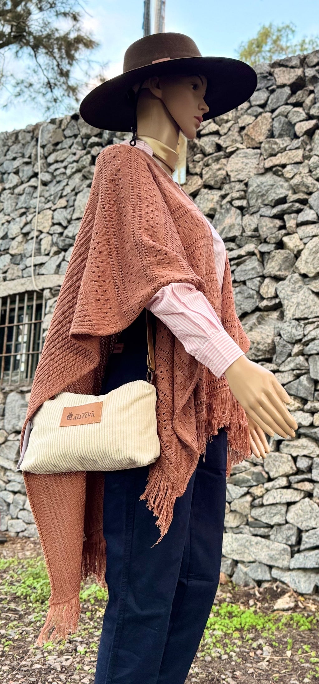 Cartera Zafiro - Chica, liviana y práctica.